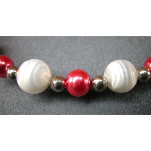 Rose & White Beaded Necklace, Dangle Earrings Silver Accents Magnetic Clasp - Picture 4 of 5